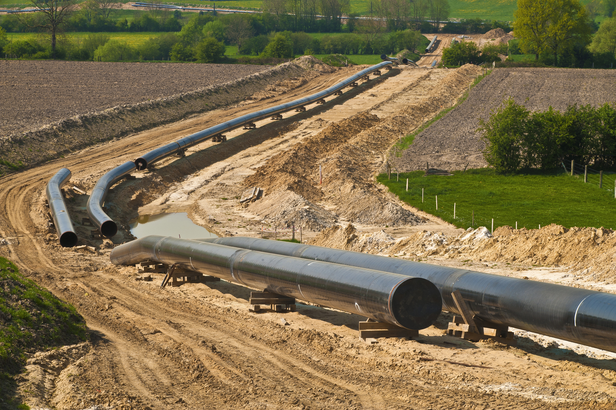 No Surprises, No Shutdowns: Real-Time Construction Tracking for Oil & Gas Projects